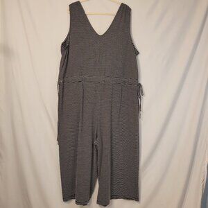Black and White Terra Sky 3x  plus jumpsuit